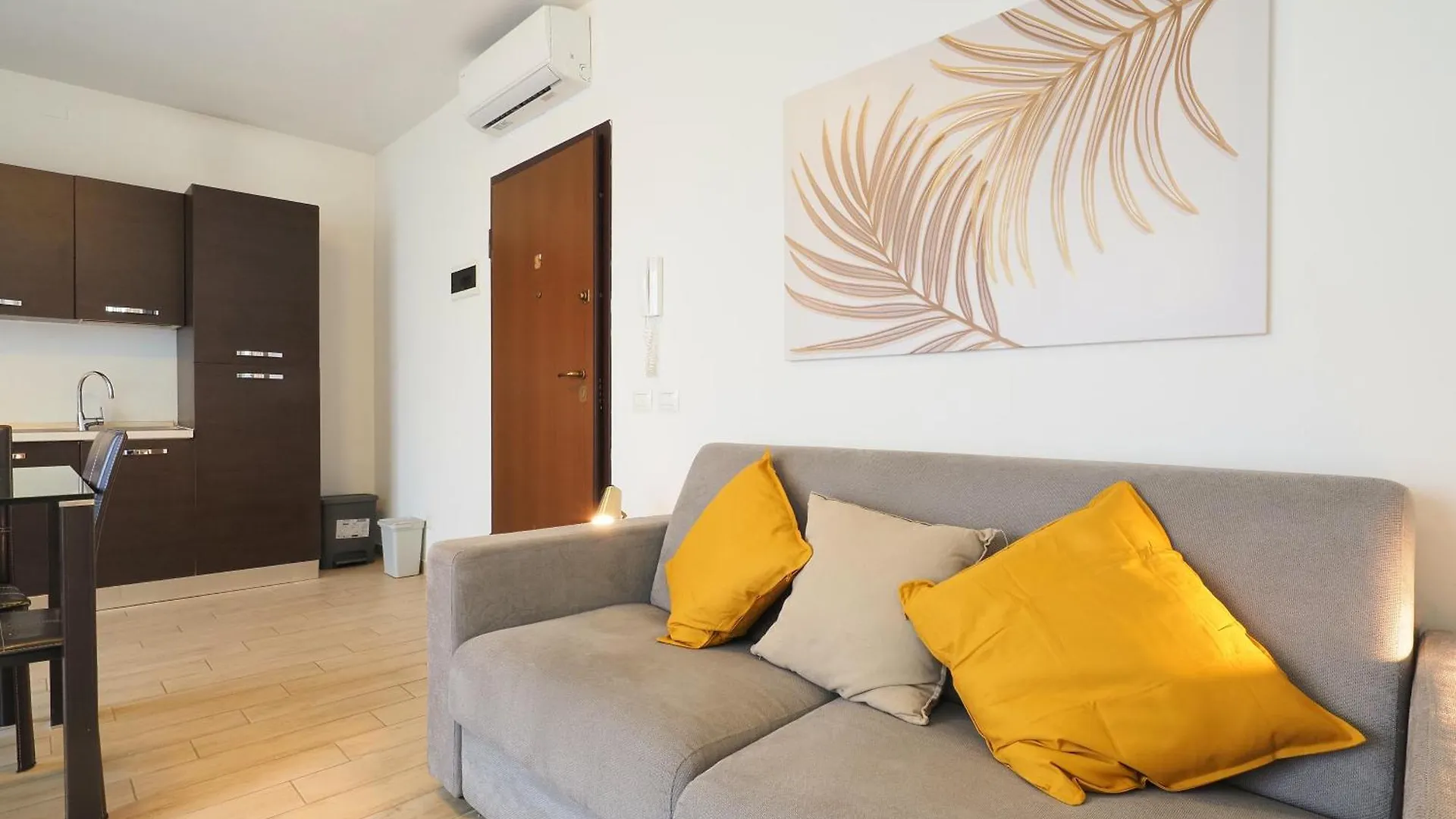 Primopiano - Bonomi B Lejlighed Milano Italien